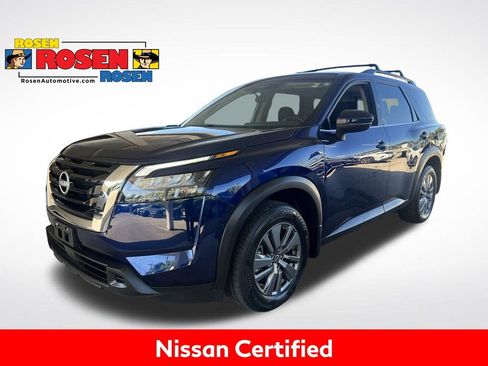 Certified 2024 Nissan Pathfinder SV AWD/4WD image 1