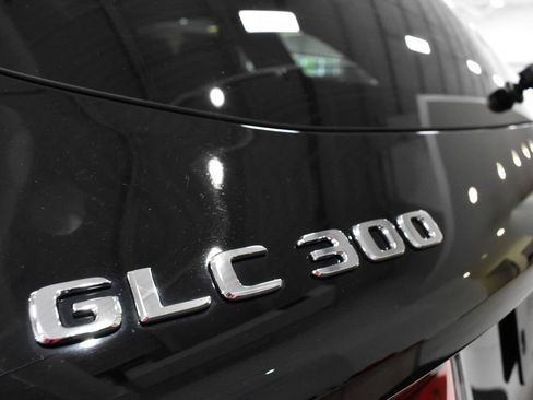 Certified 2022 Mercedes-Benz GLC 300 4MATIC image 11