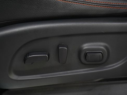 Used 2024 Nissan Titan PRO-4X w/ Pro-4x Convenience Package AWD/4WD image 28