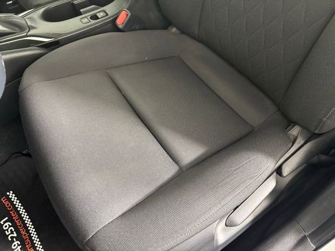 Used 2023 Toyota Corolla LE image 10