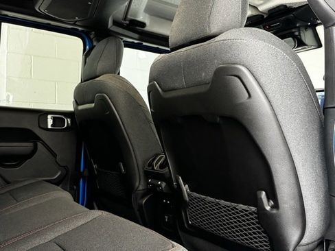 Used 2024 Jeep Gladiator Rubicon image 6