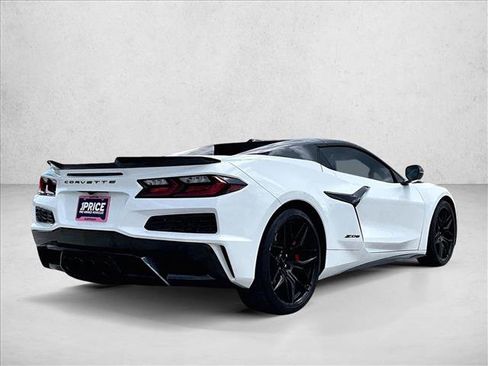 Used 2024 Chevrolet Corvette Z06 RWD image 2
