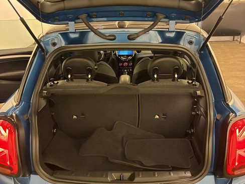 Used 2022 MINI Cooper SE image 9