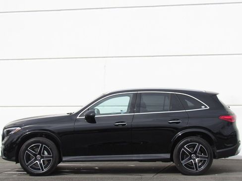 New 2025 Mercedes-Benz GLC 300 4MATIC image 4