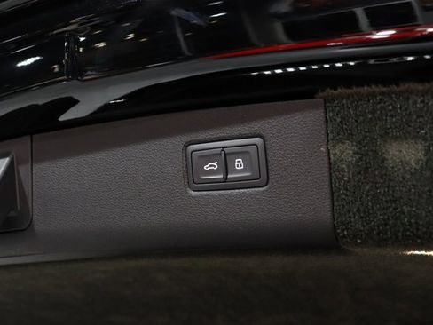 Used 2021 Bentley Bentayga Speed image 22