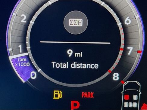 New 2026 Volkswagen Tiguan SE R-Line image 13