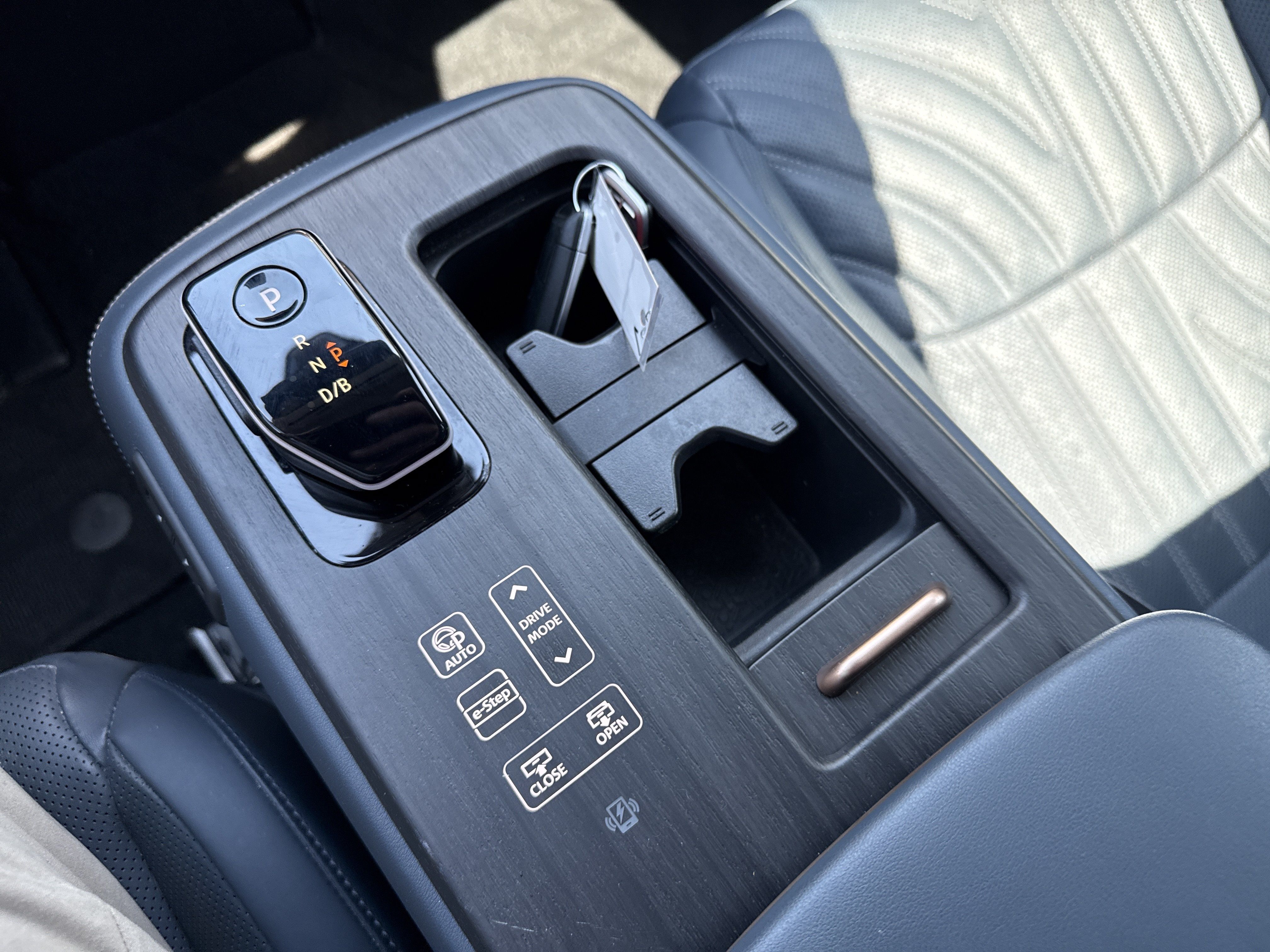 Certified 2023 Nissan Ariya AWD/4WD image 18