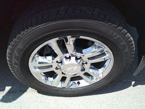 Used 2016 Chevrolet Silverado 2500 High Country w/ High Country Premium Package AWD/4WD image 14