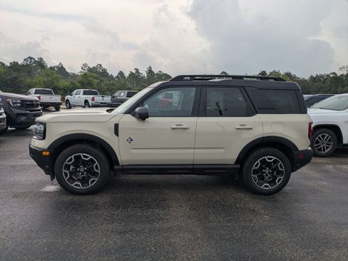 Used 2025 Ford Bronco Sport Outer Banks w/ Outer Banks Tech Package+ AWD/4WD image 7