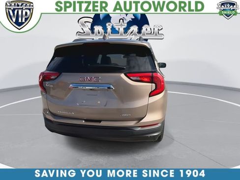 Used 2018 GMC Terrain SLE w/ Driver Convenience Package image 8