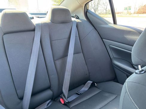 Used 2025 Nissan Altima 2.5 SV image 37