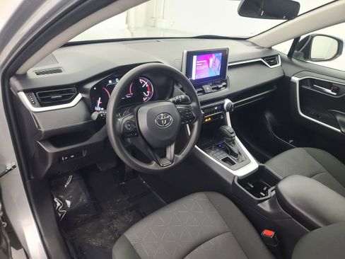 Used 2025 Toyota RAV4 XLE image 25