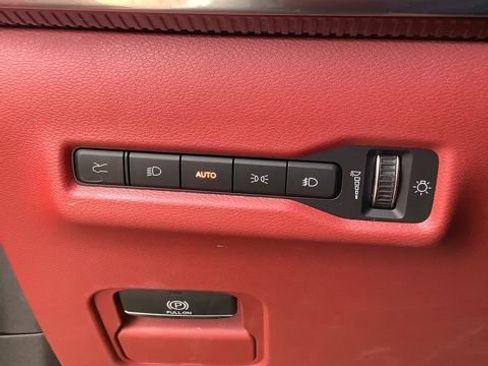 Used 2024 Jeep Wagoneer Launch Edition image 27