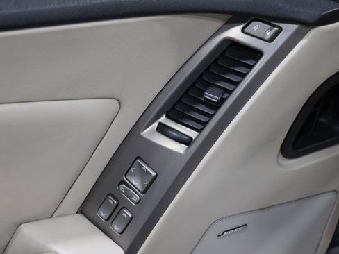 Used 2006 Cadillac XLR image 56