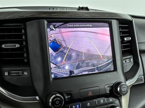 Used 2019 RAM 1500 Laramie AWD/4WD image 27