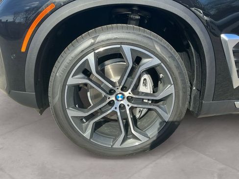 New 2026 BMW X5 xDrive40i w/ Climate Comfort Package AWD/4WD image 14