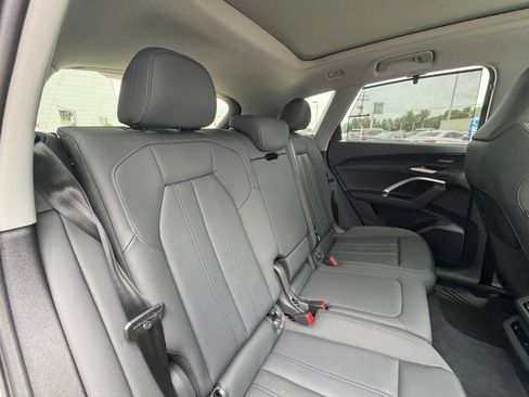 Used 2025 Audi Q5 Prestige AWD/4WD image 24