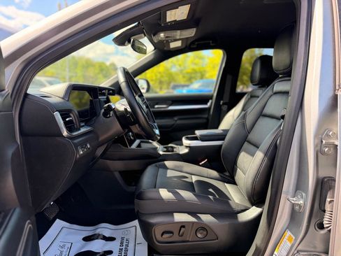 Used 2026 GMC Terrain Elevation w/ Elevation Premium Package AWD/4WD image 13
