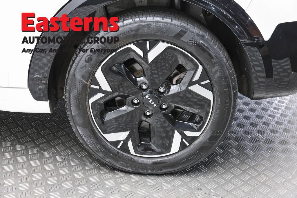 Used 2023 Kia Niro Wind w/ Wind Preserve Package FWD image 9