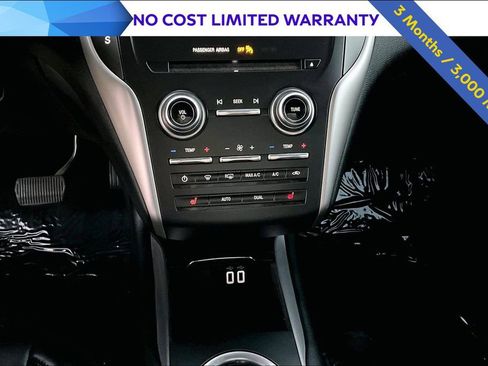 Used 2019 Lincoln MKC Select image 30