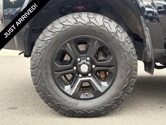 Used 2023 Toyota 4Runner SR5 Premium w/ Moonroof Package AWD/4WD image 17