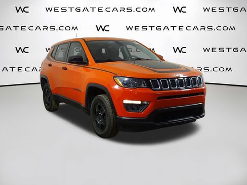 Used 2018 Jeep Compass Sport w/ Mopar Graphics Package image 2