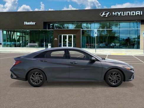 New 2026 Hyundai Elantra Blue FWD image 7
