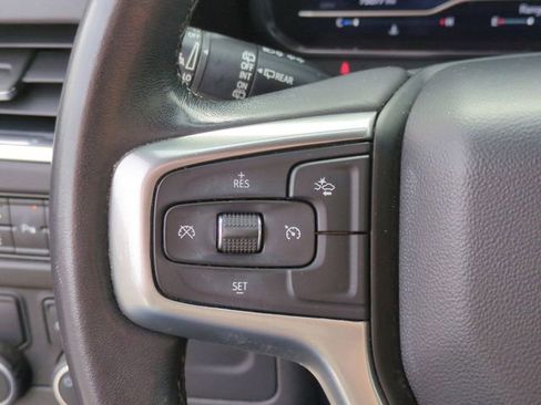 Used 2022 Chevrolet Suburban LT image 18