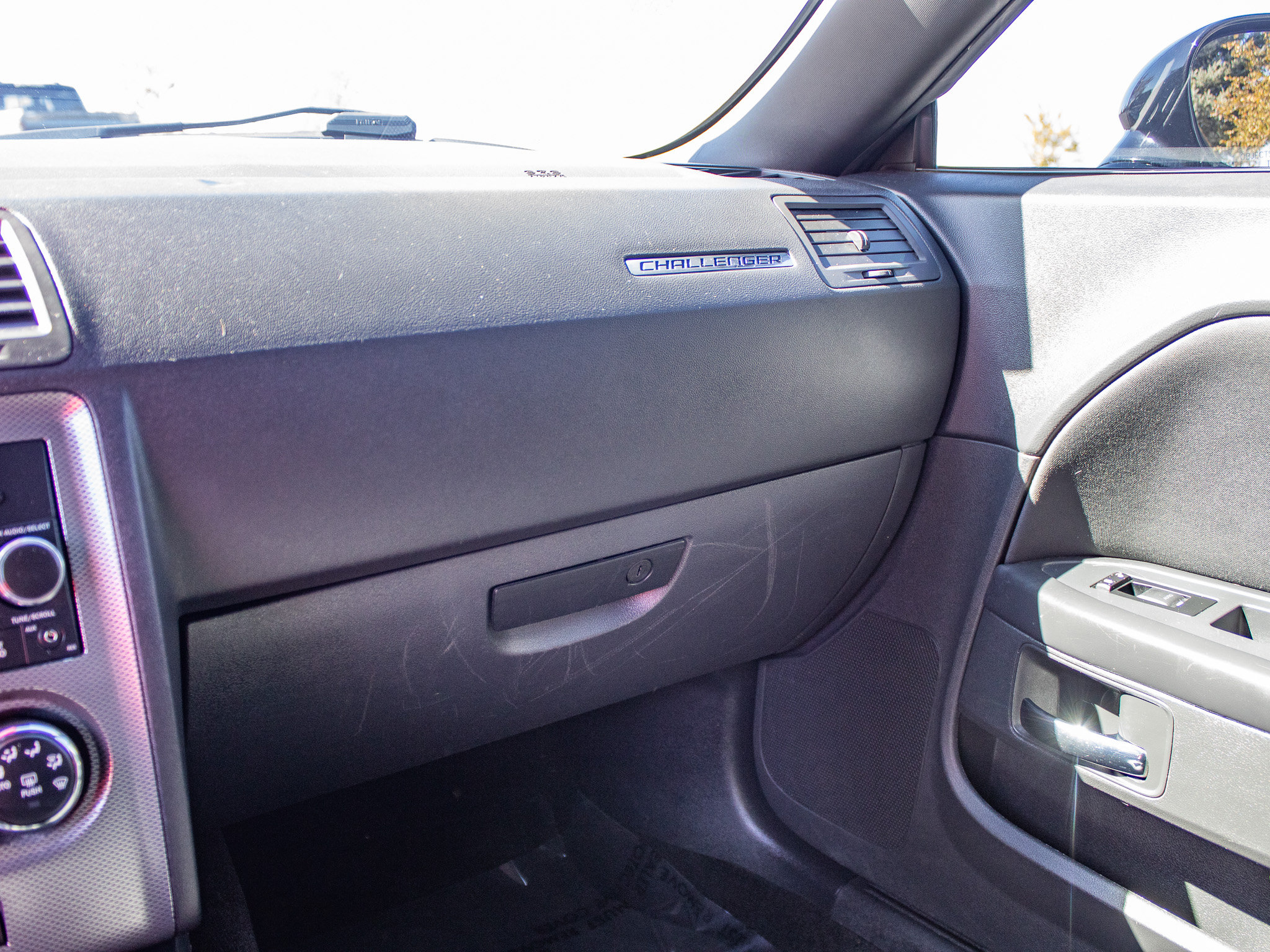 Used 2014 Dodge Challenger R/T RWD image 31