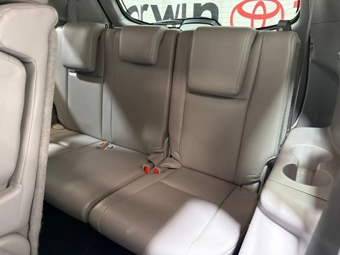 Used 2019 Toyota Highlander XLE AWD/4WD image 22