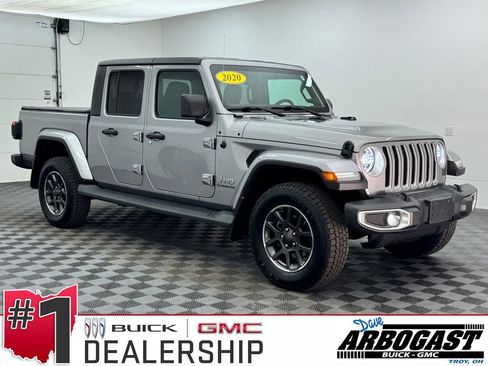 Used 2020 Jeep Gladiator Overland AWD/4WD image 1