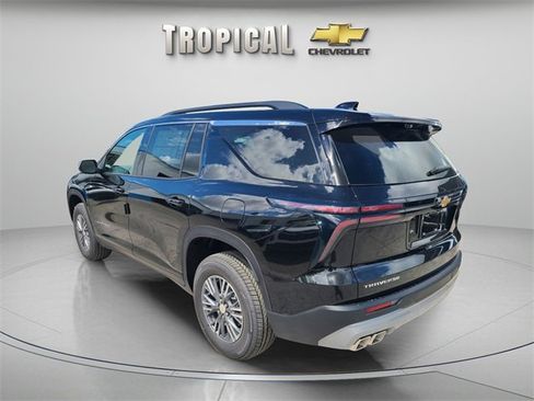 New 2026 Chevrolet Traverse LT w/ Driver Confidence Package image 3