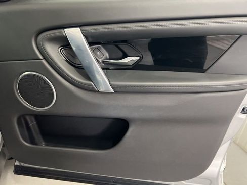 Used 2021 Land Rover Discovery Sport SE image 22