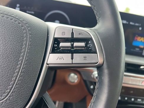 Certified 2025 Kia Telluride SX Prestige X-Line AWD/4WD image 16