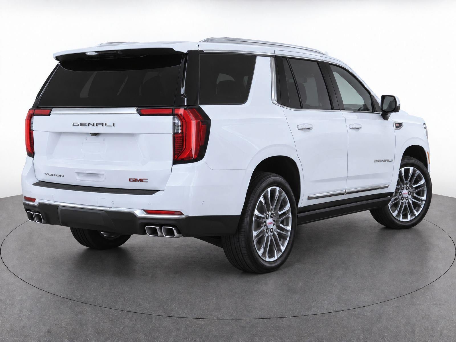 Used 2026 GMC Yukon Denali w/ Sun & Power Step Package AWD/4WD image 3
