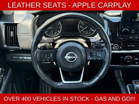 Used 2023 Nissan Pathfinder SL FWD image 25