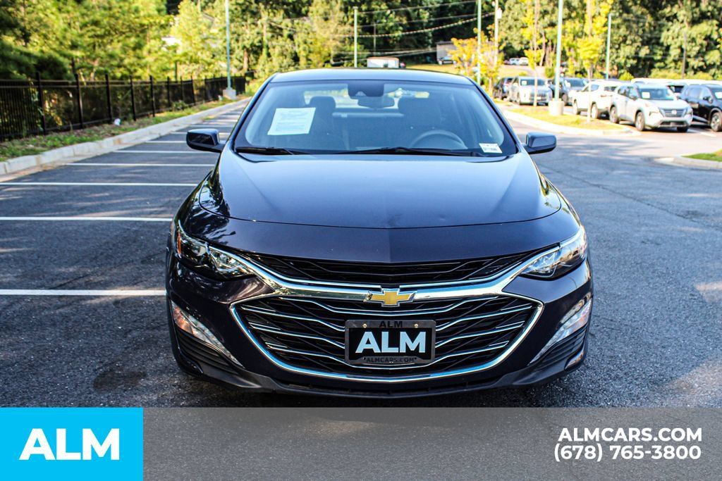 Used 2025 Chevrolet Malibu LT FWD image 9