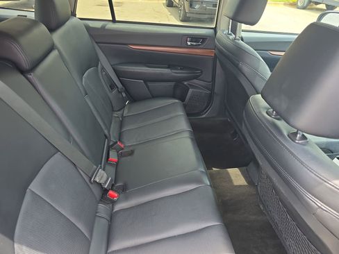Used 2013 Subaru Outback 2.5i Limited w/ Popular Pkg 3 AWD/4WD image 13