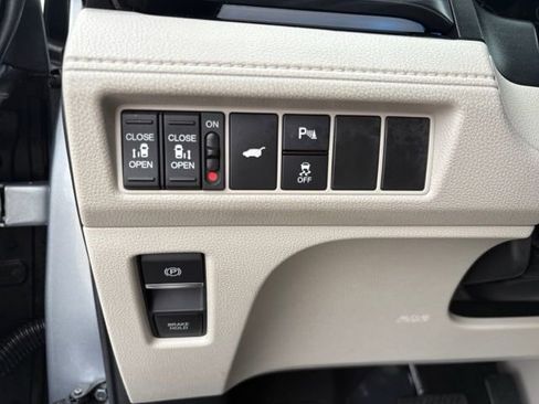 Certified 2025 Honda Odyssey Elite image 33