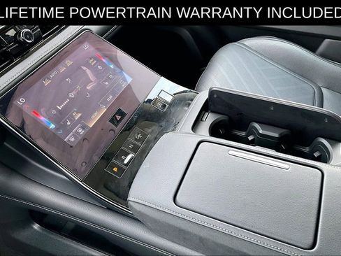 Certified 2025 INFINITI QX80 Luxe image 18