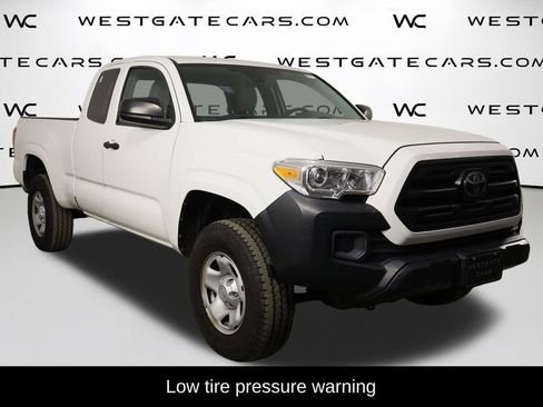 Used 2019 Toyota Tacoma SR image 4