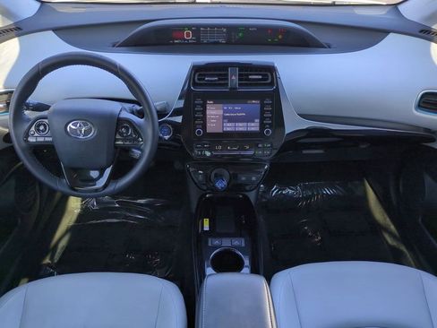 Used 2020 Toyota Prius XLE image 15