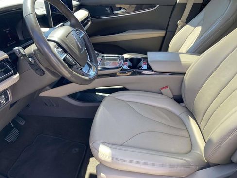 Used 2022 Lincoln Nautilus Reserve AWD/4WD image 17