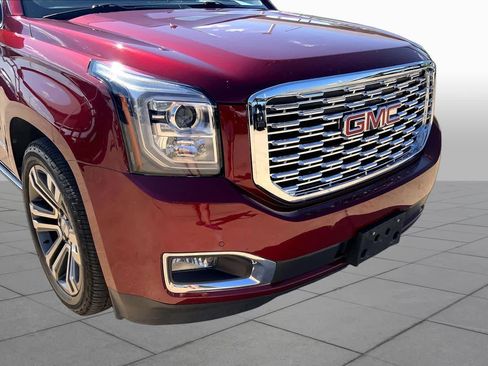 Used 2020 GMC Yukon Denali w/ Denali Premium Package AWD/4WD image 28