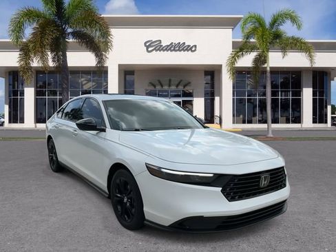 Used 2025 Honda Accord SE image 3
