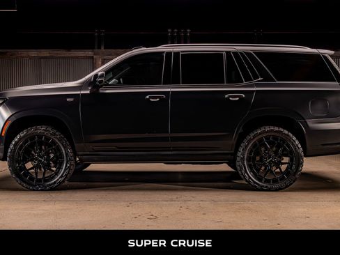 Used 2025 Cadillac Escalade Sport Platinum image 6