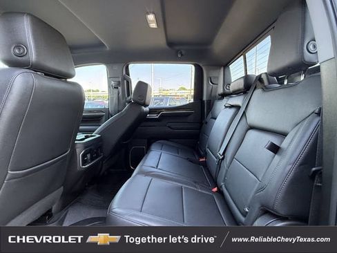 Used 2022 GMC Sierra 1500 Elevation w/ Elevation Premium Package AWD/4WD image 34