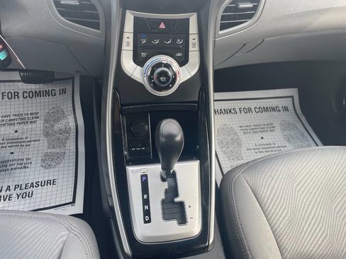 Used 2012 Hyundai Elantra GLS w/ Preferred Pkg 3 image 17