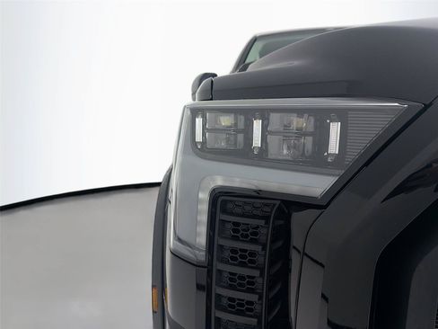 Used 2022 Toyota Tundra TRD Pro AWD/4WD image 28