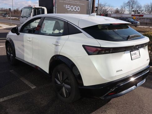 Certified 2024 Nissan Ariya FWD image 8